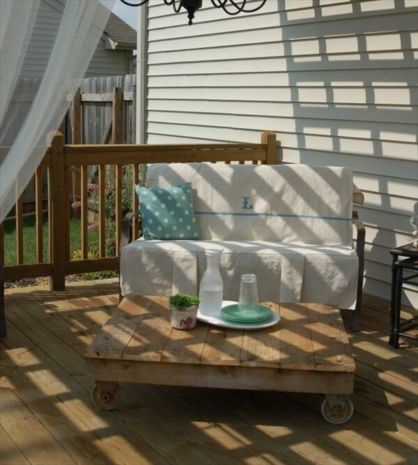 diy-pallet-outdoor-furniture