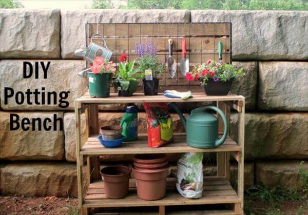 reclaimed pallet potting table