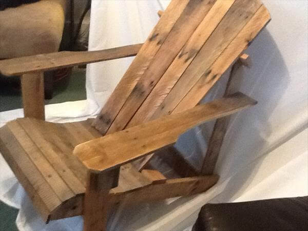 handcrafted pallet adirondack chair