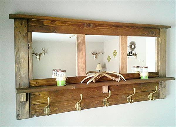 Diy Pallet Mirrored Coat Rack, How To Make A Coat Stand Out Of Pallets