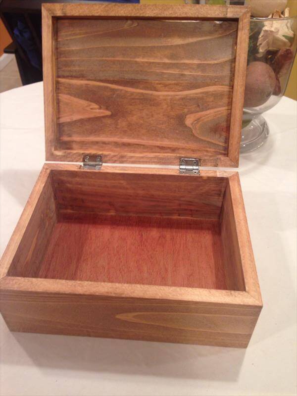 recycled pallet storage box