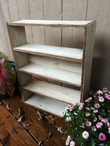 recycled pallet wall shelving