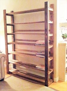 reclaimed pallet bookcase