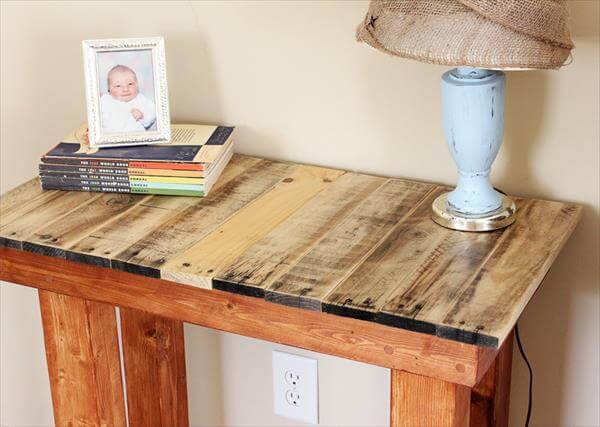 DIY Pallet Wood Entryway Desk / Side Table