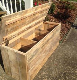 reclaimed pallet large chest with compartments