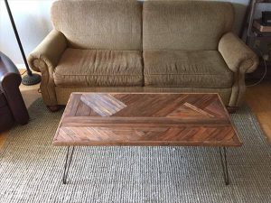 recycled pallet and metal coffee table