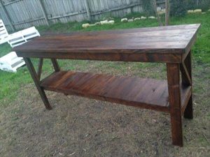 reclaimed pallet foyer table
