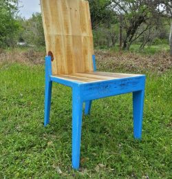 repurposed pallet outdoor chair