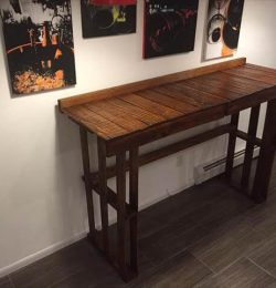 wooden pallet table with extra counter space