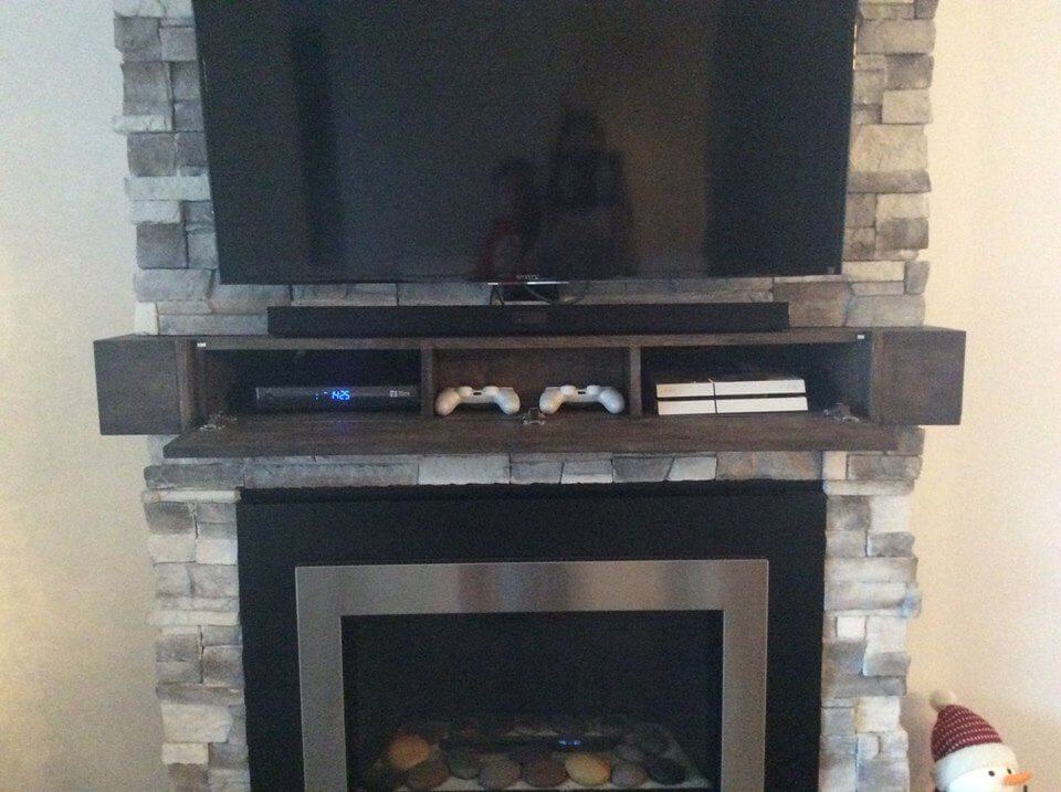 Pallet Wall Hanging Media Stand