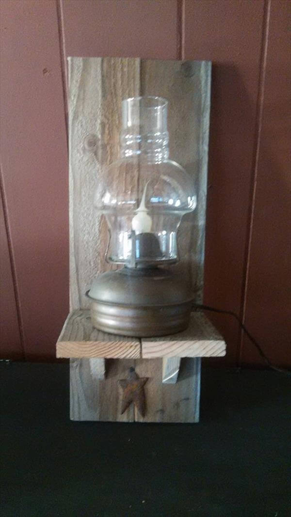 low-cost wooden pallet antique light or lamp