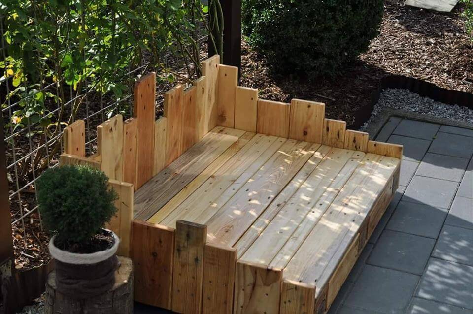 wooden pallet dog bed
