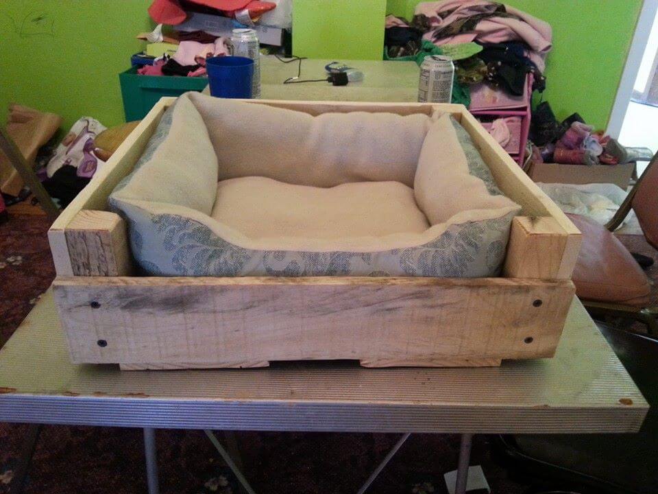 pallet wood dog bed