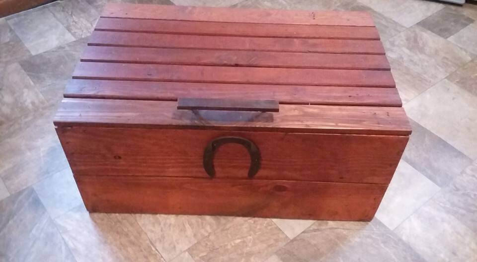 pallet toy chest