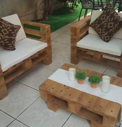 upcycled wooden pallet patio set