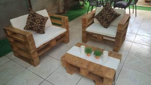 upcycled wooden pallet patio set