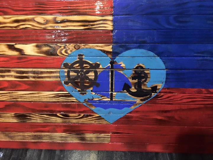 pallet flag