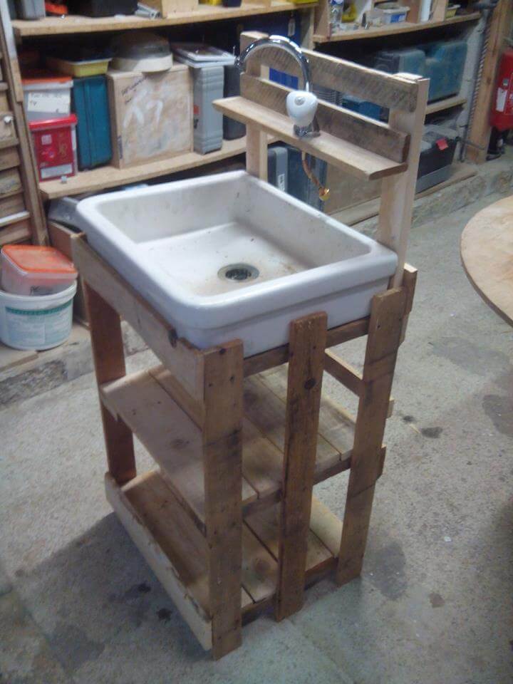 handmade pallet outdoor sink