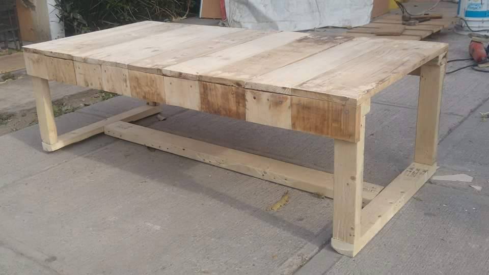rustic wooden pallet bench