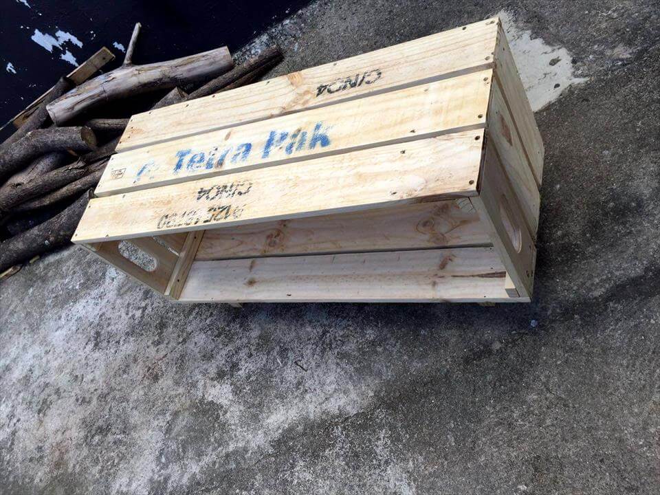 Wooden pallet crate box on legs