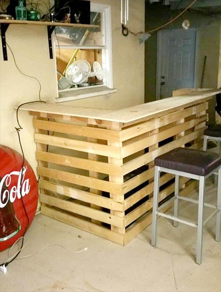 upcycled wooden pallet bar
