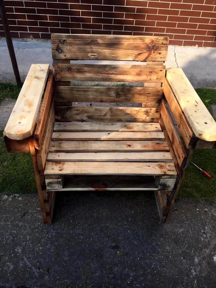 pallet made chair