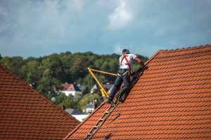 Why It Is Important To Hire Professional Roofing Services To Fix Your Roof