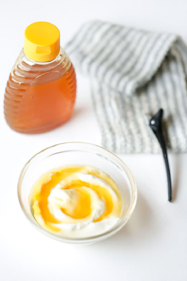 16 Homemade DIY Hair Mask Recipes That are Natural