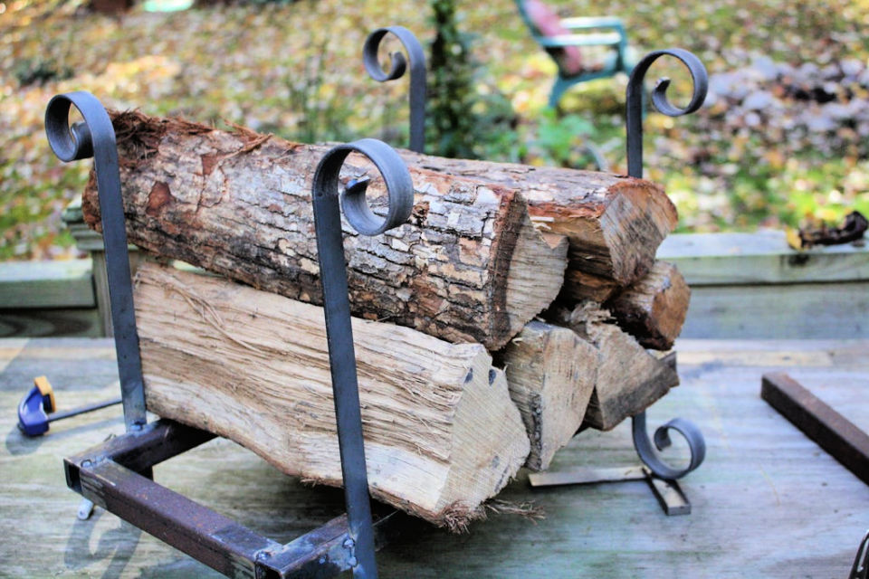 25 Homemade DIY Firewood Rack Plans for Storage